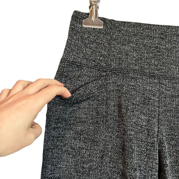 Athleta 4 pocket grey woven leggings - Picture 8 of 9